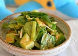 娱乐吃瓜酱姜还是老的辣,揭秘娱乐圈资深艺人如何驾驭潮流